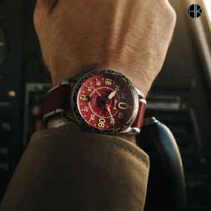 AVI-8 Spitfire Sabiha Gökçen Automatic Red AV414402